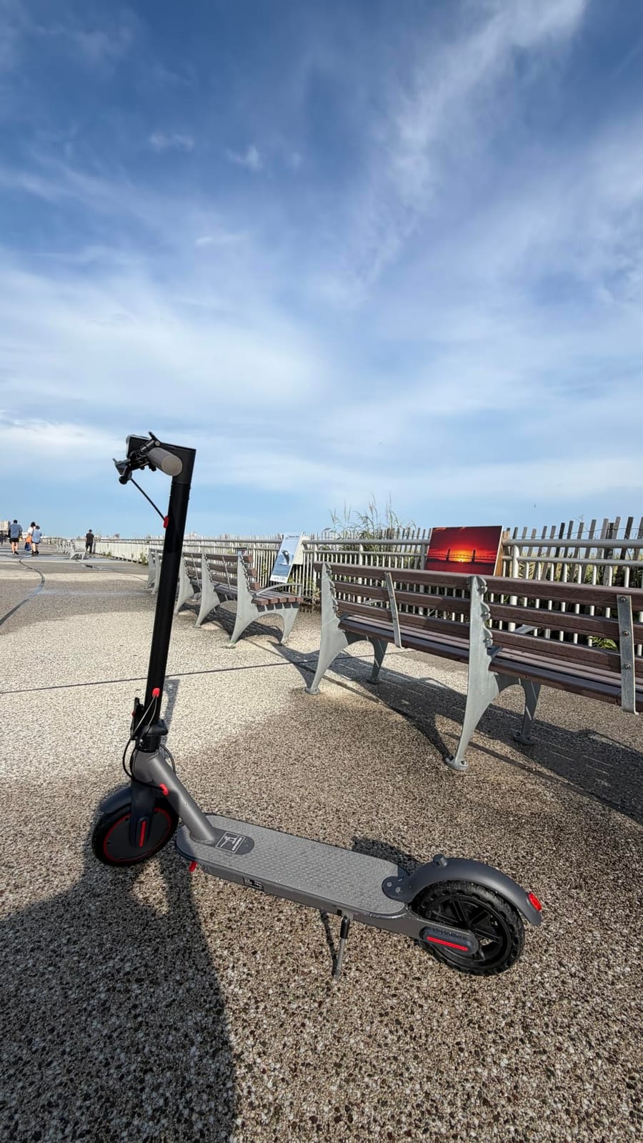 Aovowheel Electric Scooter for Adults, Folding E Scooter Commuting Scooters customer photo 2
