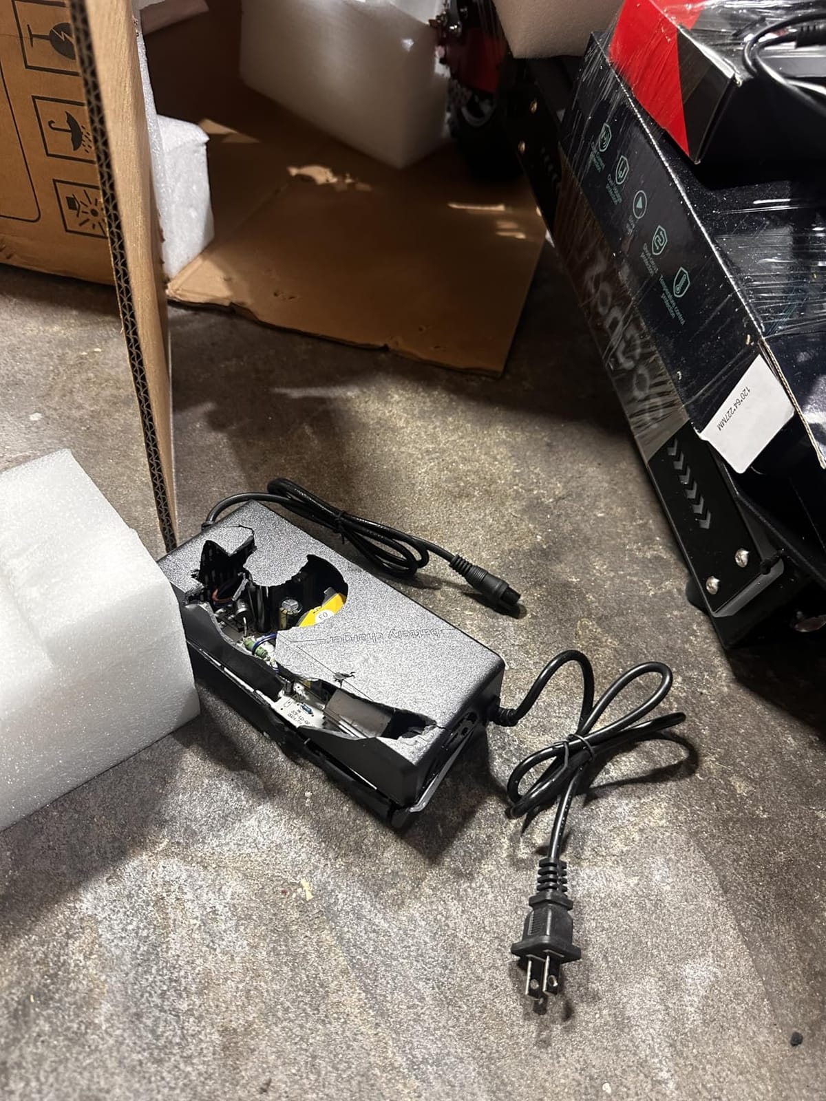 ZO03 Series 5600W-6000W Dual Motor Electric Scooter Adults Off-Road customer photo 1