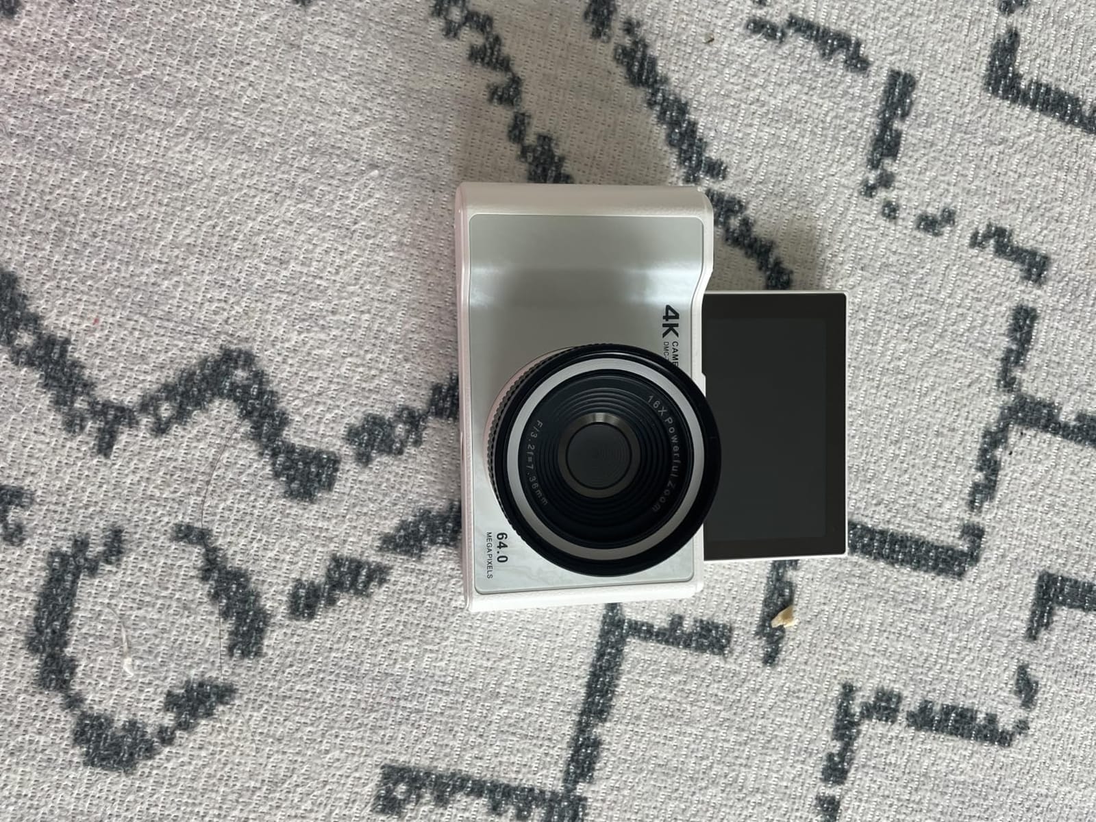 W & O 4K Digital Camera for Photography,Flip Screen Digital Camera for Kids customer photo 2