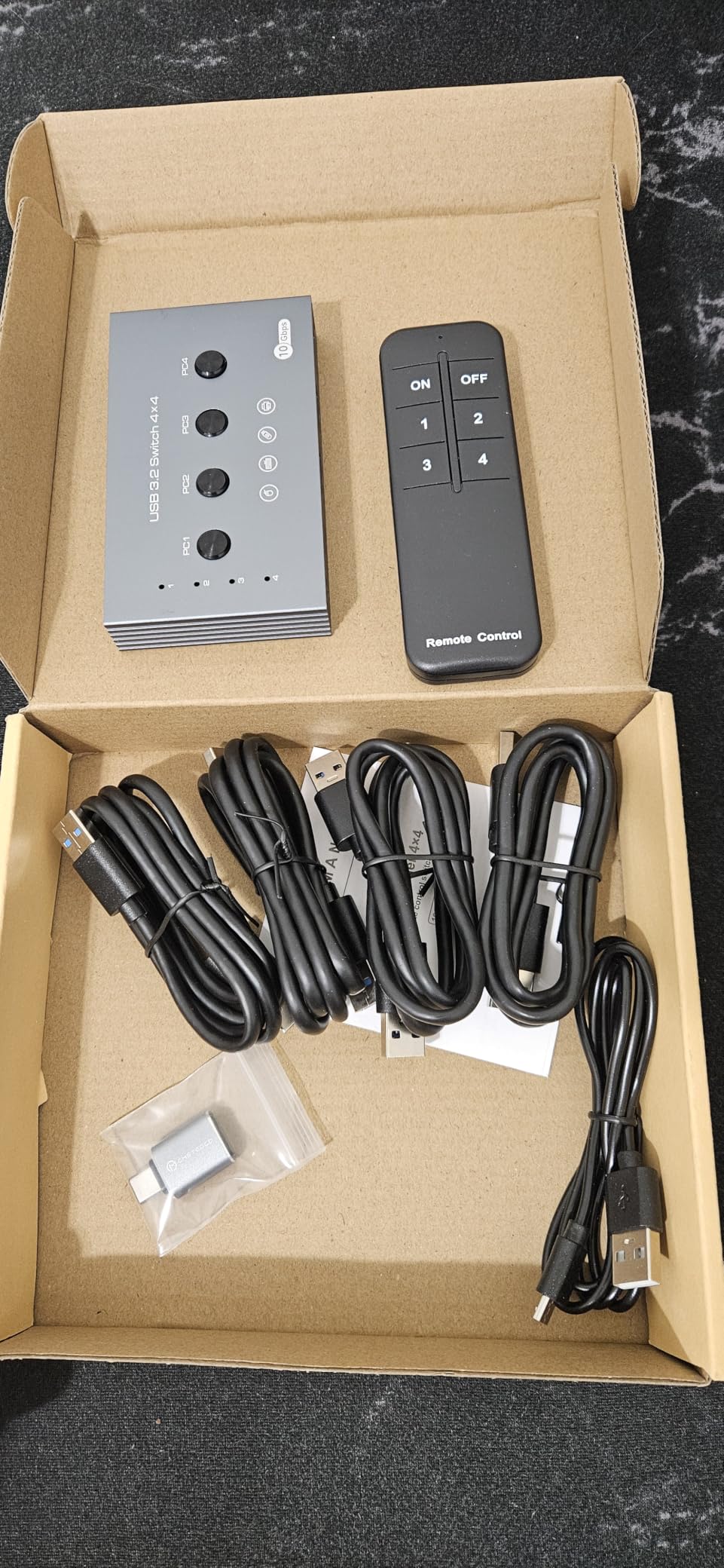 HDMI KVM Switch 2 Monitors 2 Computers Support 4K@60Hz USB 3.0 KVM Switches Share Dual Monitors and 4 USB 3.0 Ports Support Extended/Copy Mode with DC 12V Adapter&Wired Controller customer photo 2