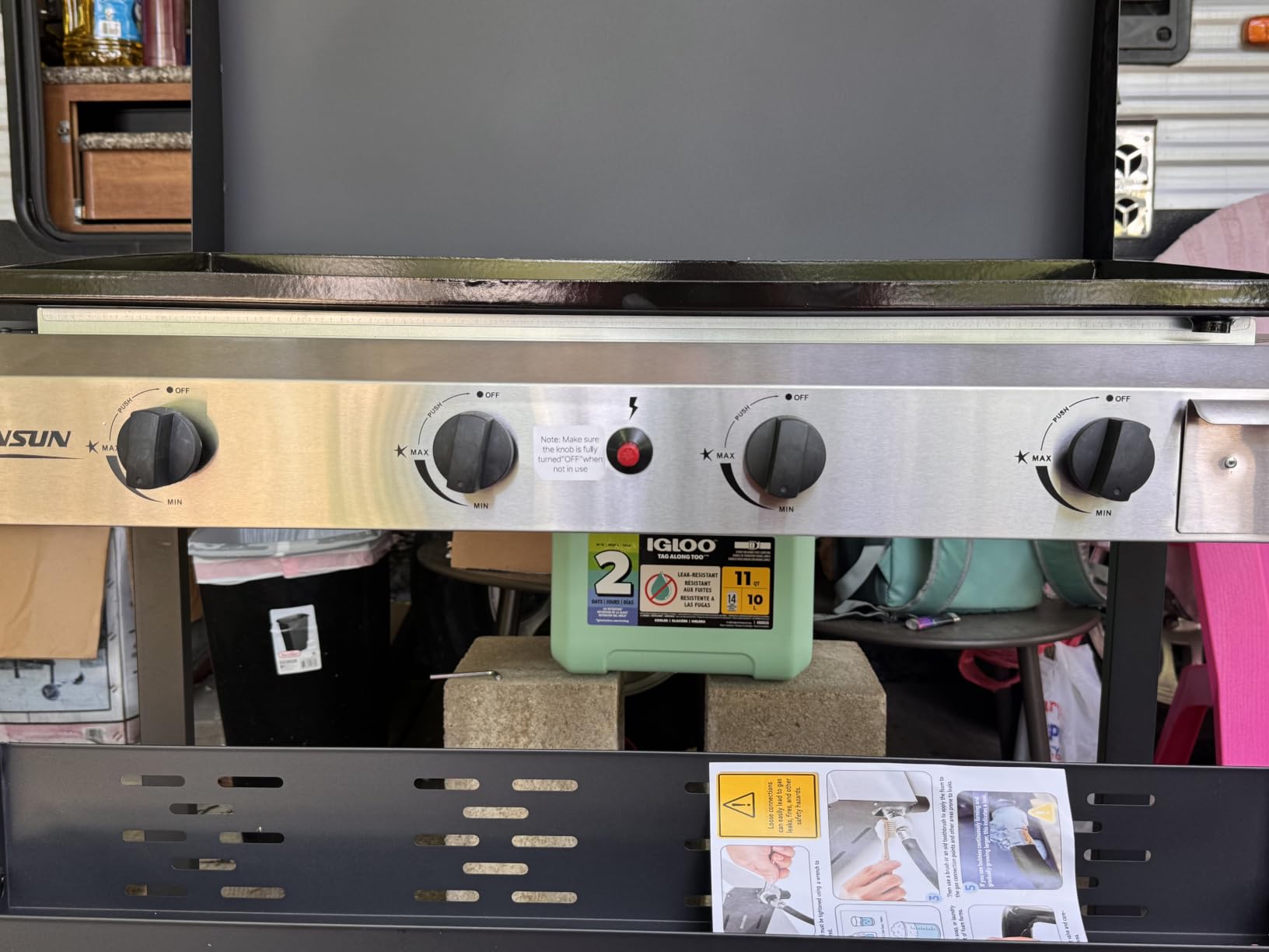 ROVSUN 4 Burner Portable Propane Griddle with Electronic Ignition, 40000 BTU Rolling Flat Top Gas Grill with Nonstick Enameled Tray, Side Shelves & Regulator for Outdoor Cooking Camping BBQ Tailgating customer photo 1