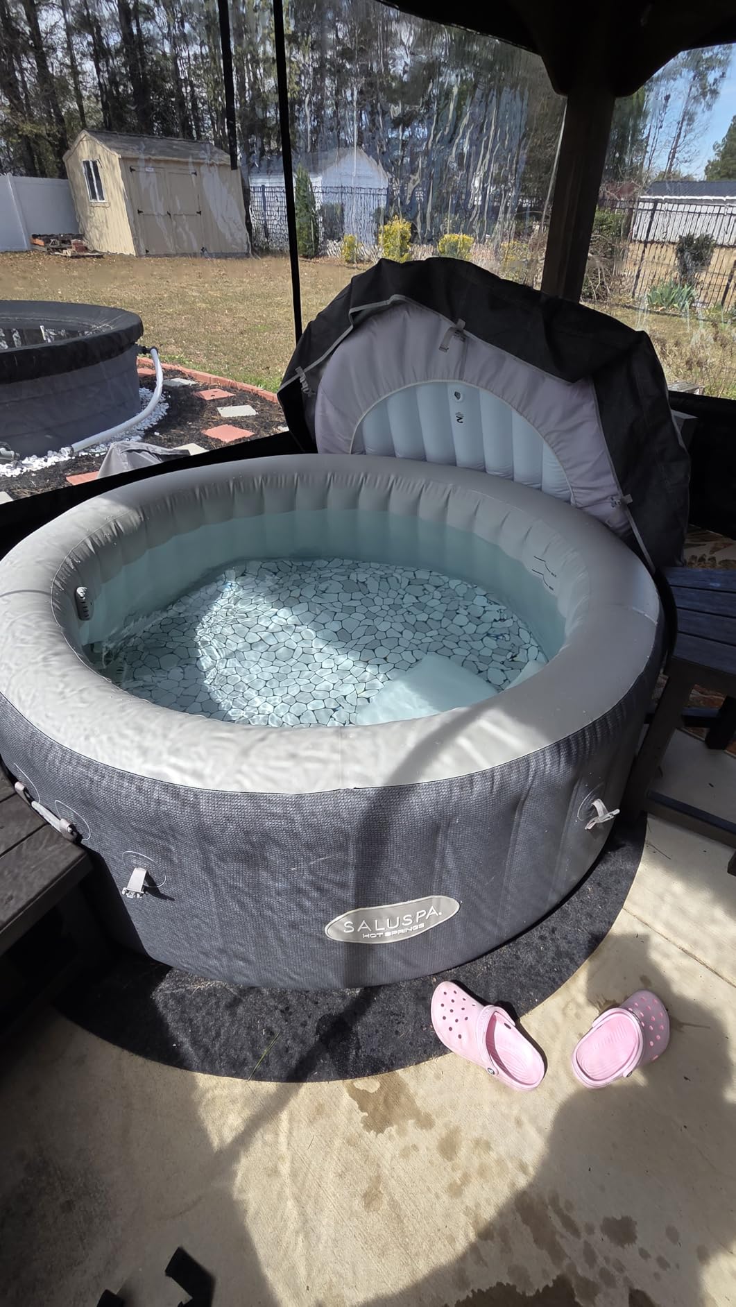 SaluSpa Hot Springs 4-6 Person Round Inflatable Hot Tub, Energy-Efficient customer photo 1