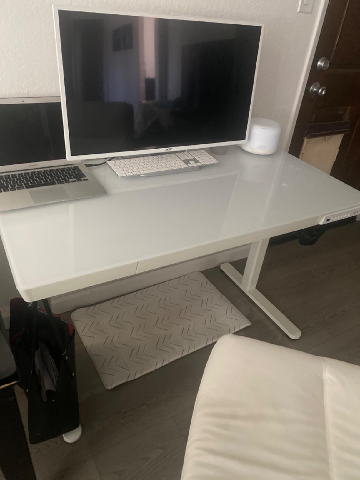 Claiks Small Glass Standing Desk with Drawers & USB Ports 32x19 White customer photo 2