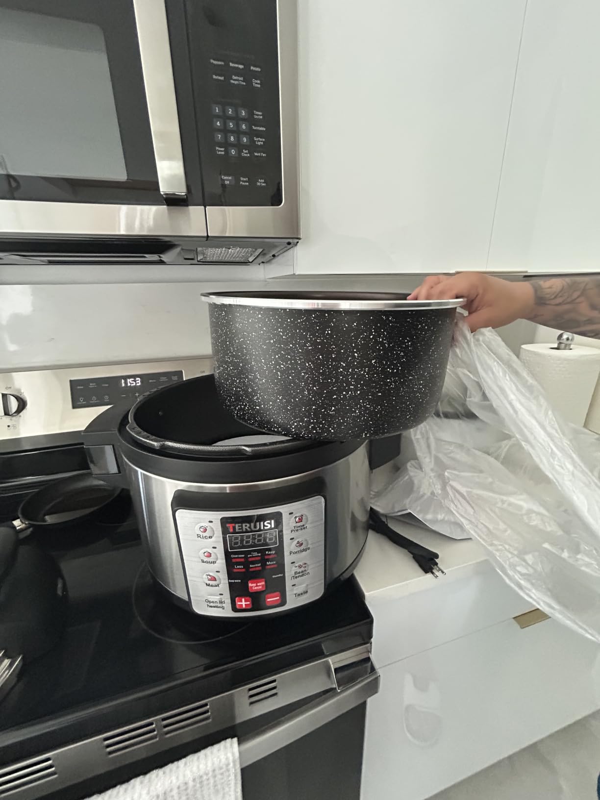 19QT/18L Commercial Pressure Cooker, 8-in-1 Multifunctional Large Pressure Cookers, 1700W Electric Pressure Canner with CE Certified, Non-stick, Slow Cooker Rice Maker for 32-42 People,120V customer photo 1
