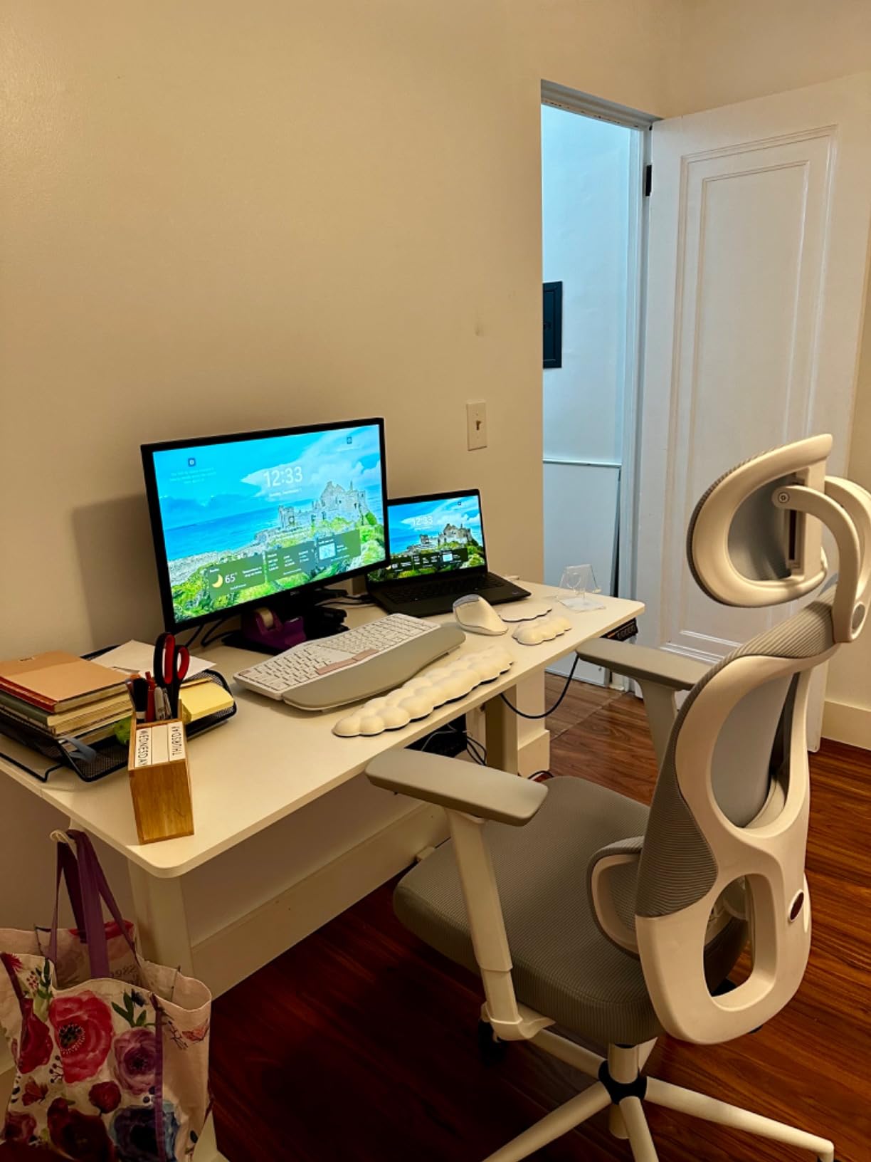 YDN Electric Standing Desk, 32x19 Inch, Black customer photo 2