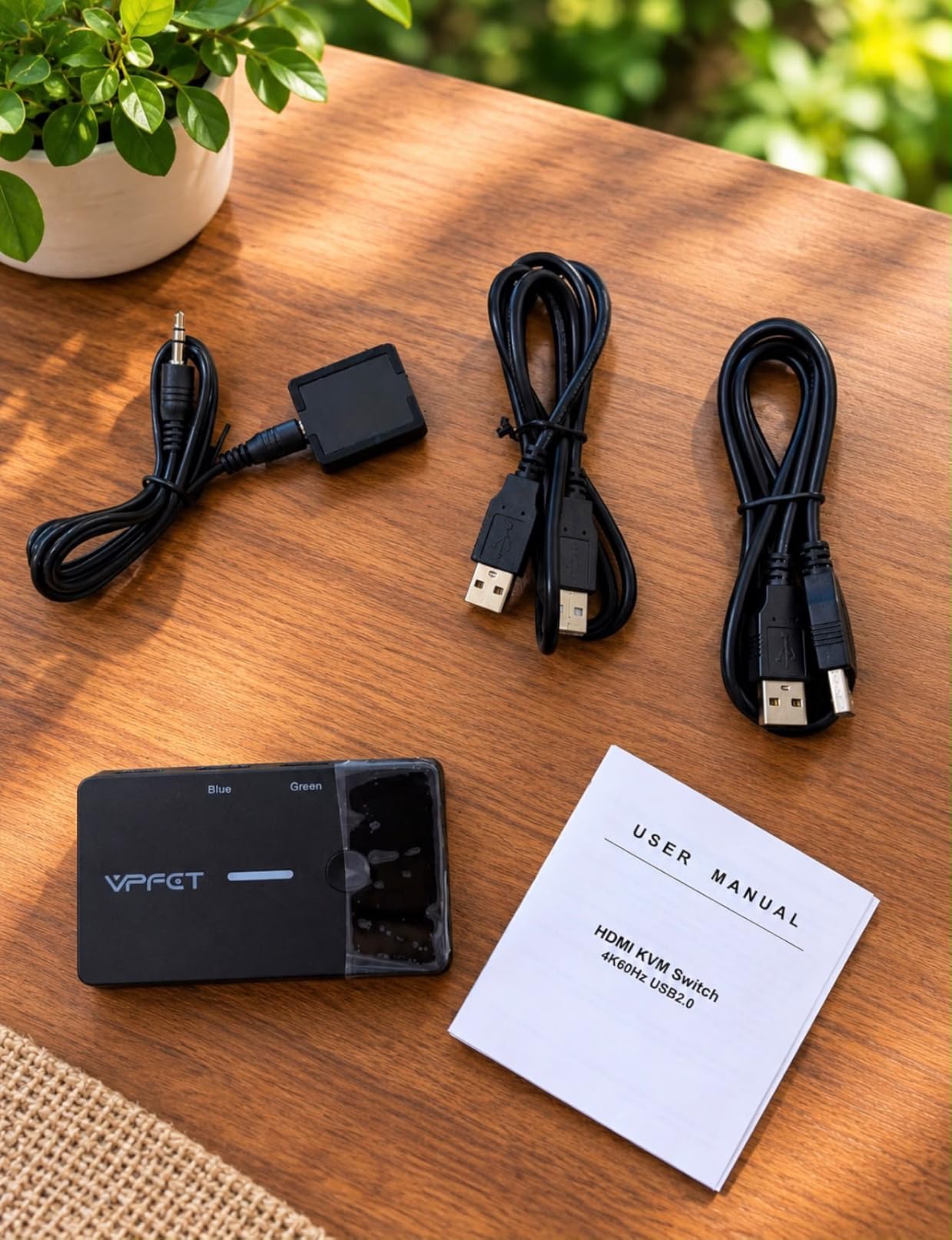 HDMI KVM Switch 1 Monitors 2 Computers 4K@60Hz USB KVM Switches 2 Ports for 2 PC Sharing Single Monitor and Keyboard Mouse with Wired Extend Controller Plug and Play customer photo 1