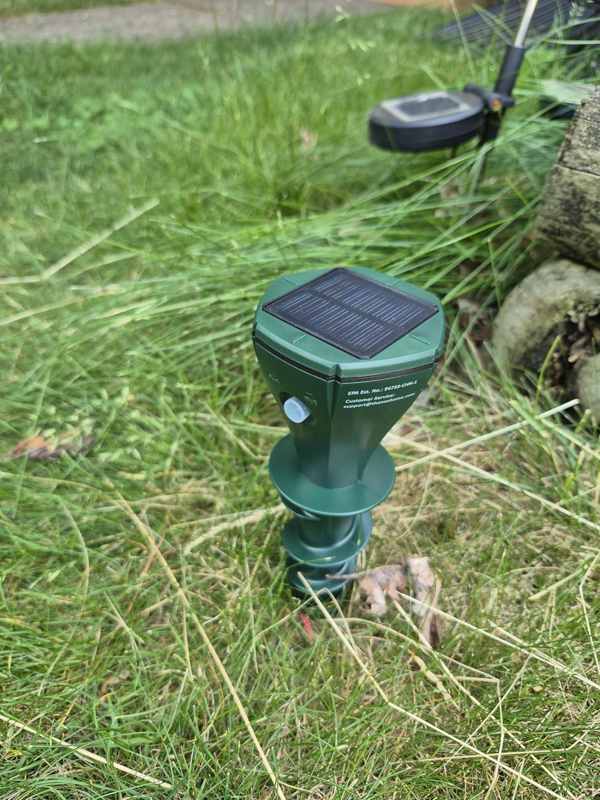 Solar Powered Mole Repellent, 8 Pack for Lawns and Gardens customer photo 2