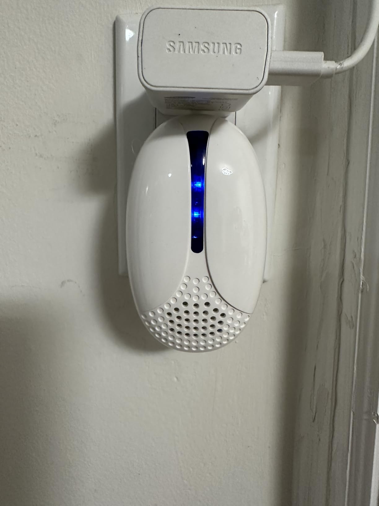 2026 Upgraded Ultrasonic Pest Repeller Indoor, Plug-in Mouse Traps, WHT 6P customer photo 2