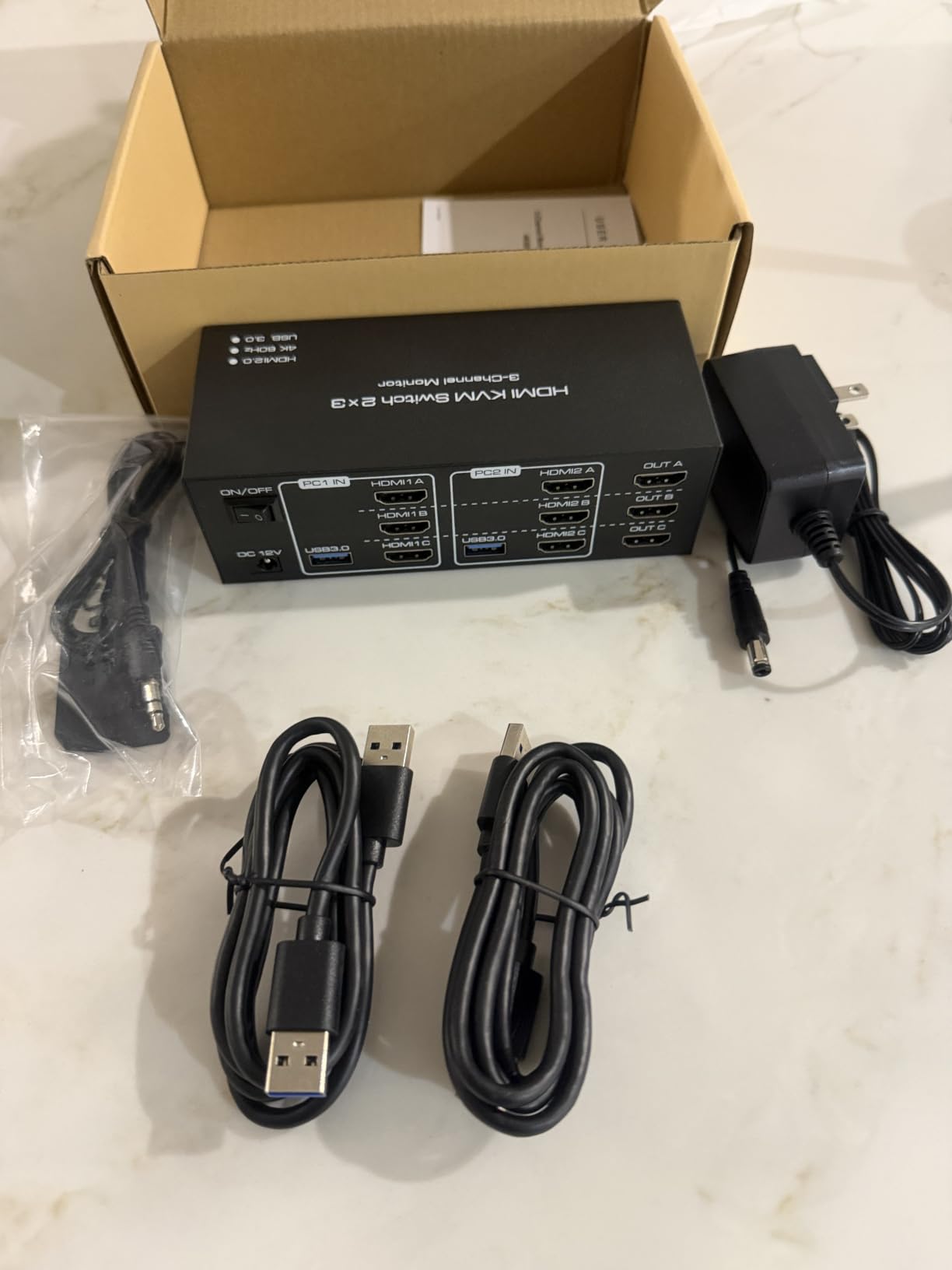 4K@120Hz KVM Switch 2 Monitors 2 Computers 8K@60Hz HDMI KVM Switch Share Dual Monitor and 4 USB Devices Support Extended/Copy Mode with USB 3.0 Cables and Extended Controller customer photo 1